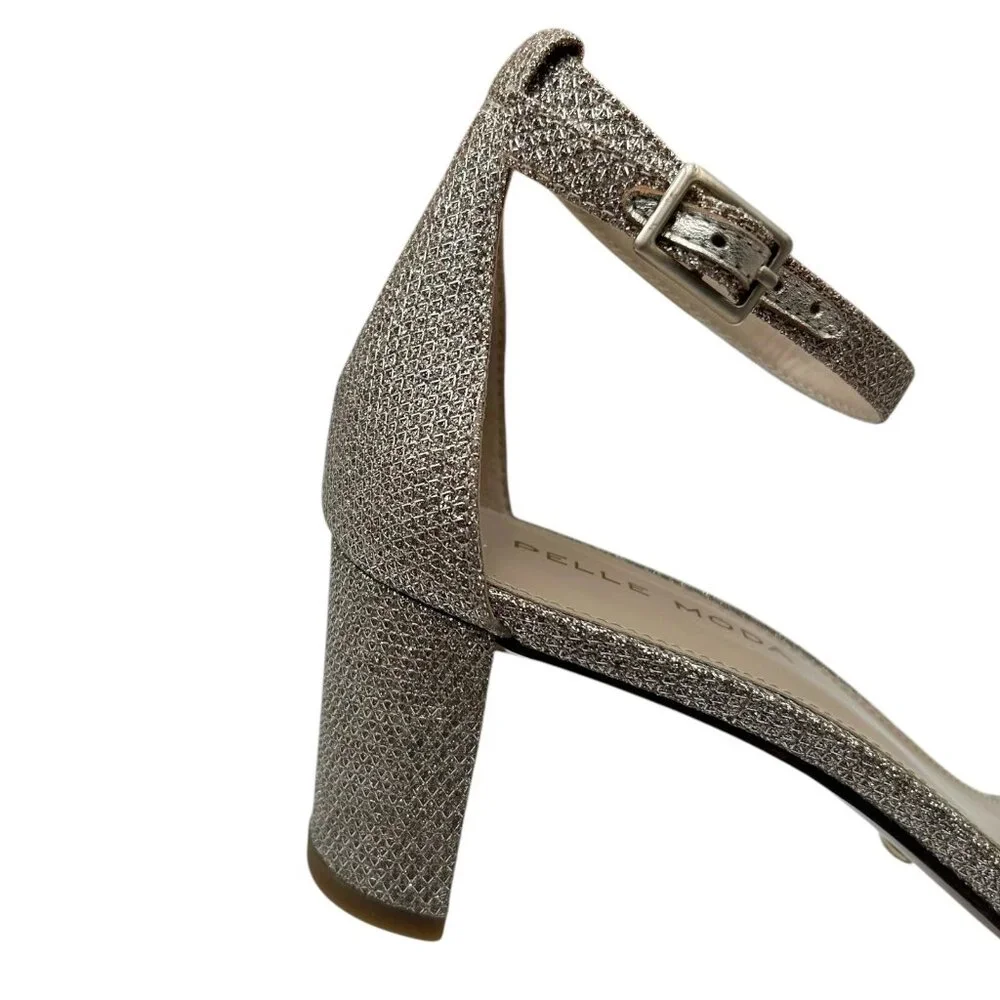 Pelle Moda‎ Women’s Monroe Sandal 7.5 Metallic Plat Gold Block Heel Ankle Strap